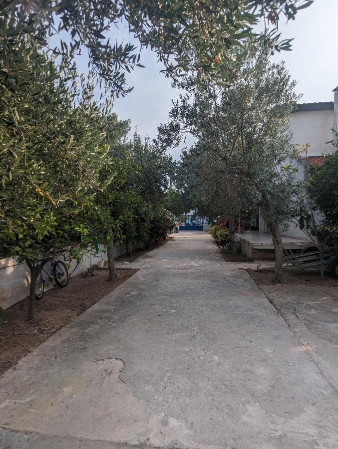 Λευτέρης Villa Isthmia Exterior photo
